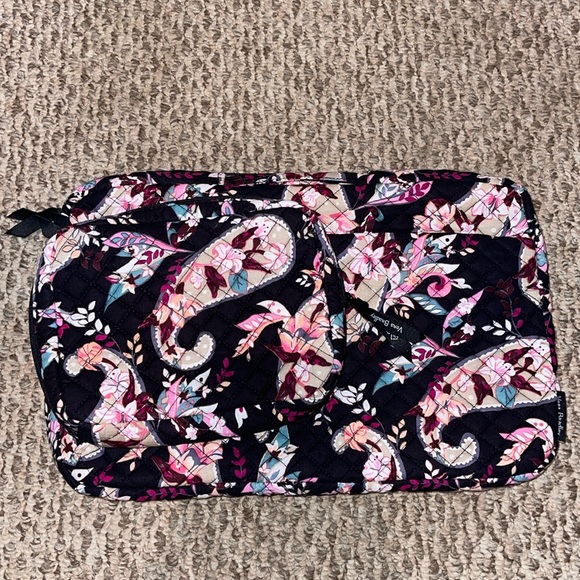 Brand new VERA BRADLEY labtop and cord case - Picture 2 of 4